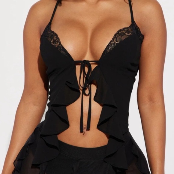 Fashion Nova Tops - New with tags fashion nova top